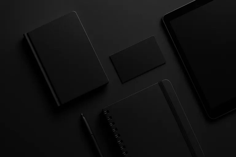 Zwarte beelden die je merkidentiteit versterken met stijl en contrast